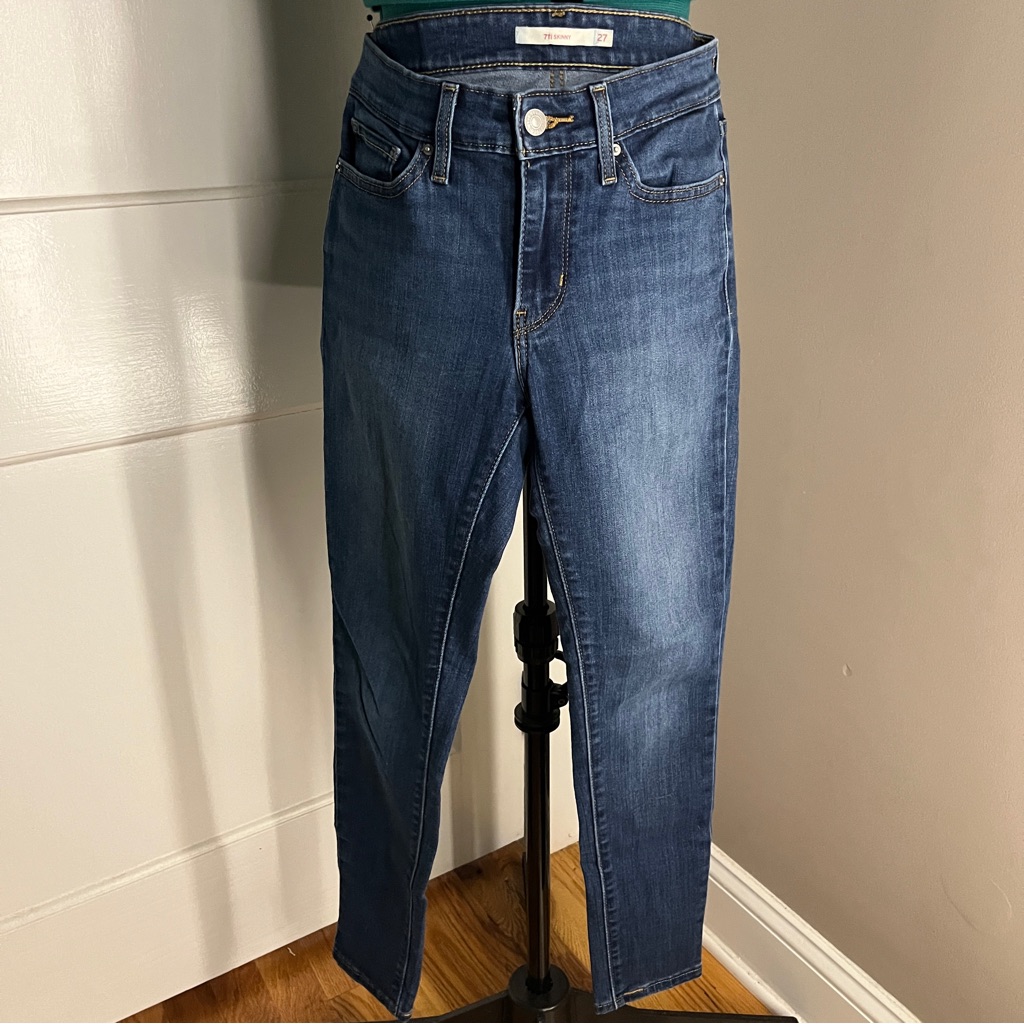 Levis 712 Skinny Jeans